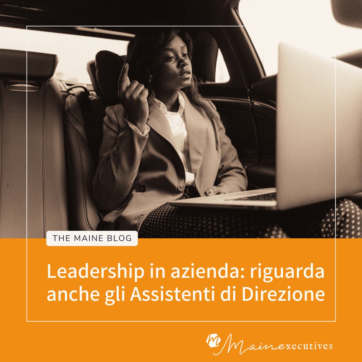 Leadership in azienda: Assistente di Direzione al lavoro con laptop in auto, simbolo di ruolo strategico e manageriale